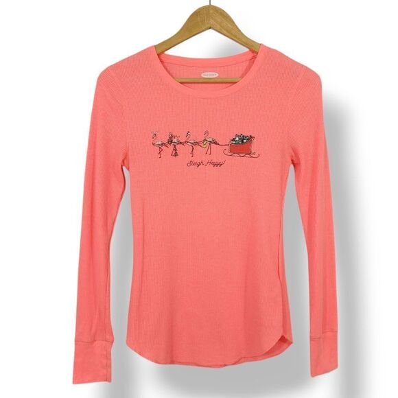 Old Navy Slim-Fit Holiday Flamingo Sleigh Graphic Thermal Knit Top Size Small - Picture 3 of 13